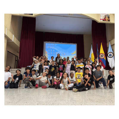 ¡Felicitaciones a nuestros estudiantes y sus familias!